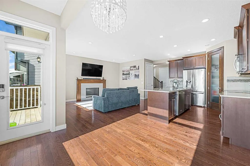 237 Panton Way NW