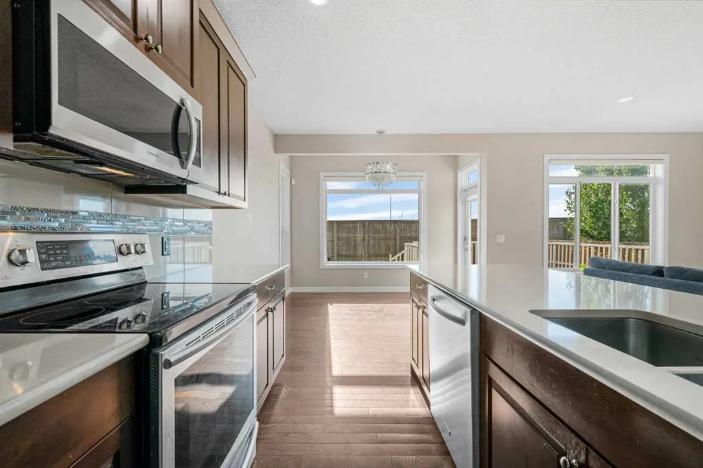 237 Panton Way NW