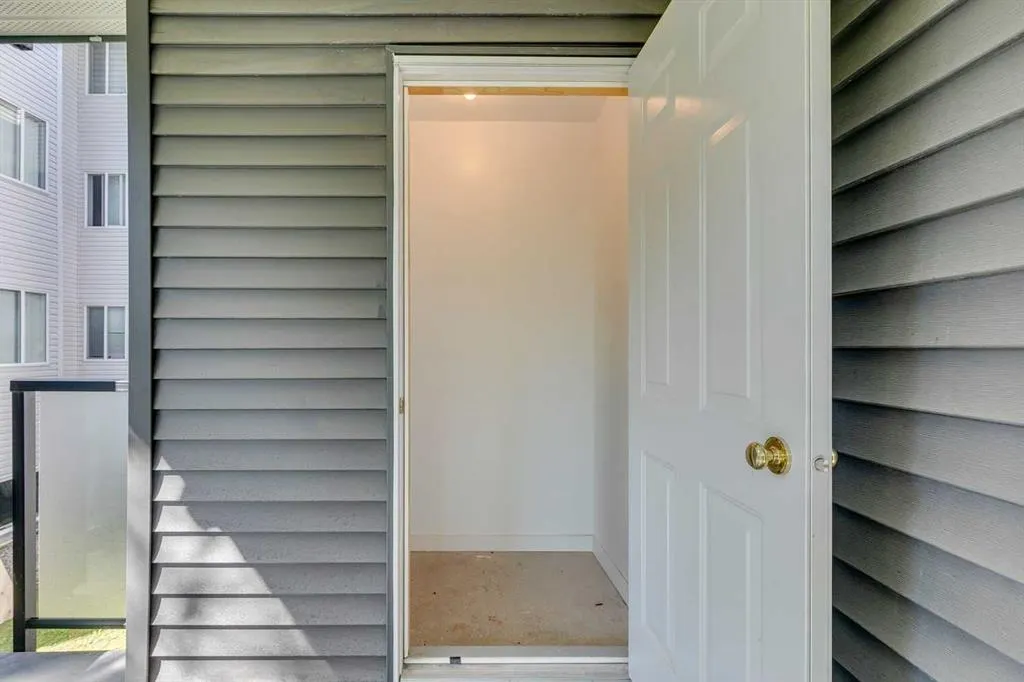 30 Sierra Morena Mews SW, #215