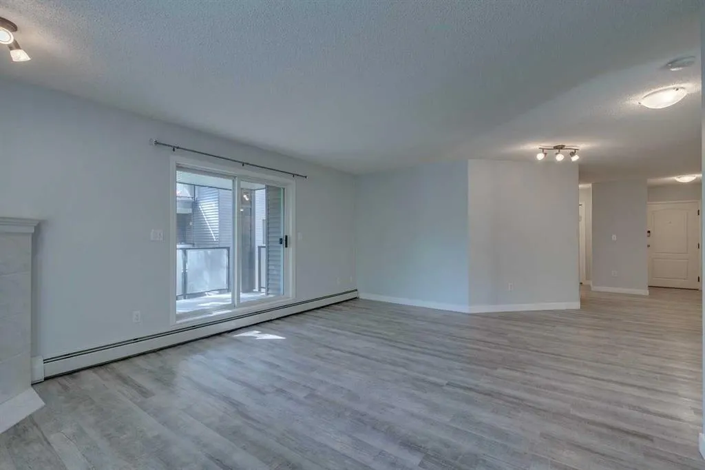 30 Sierra Morena Mews SW, #215