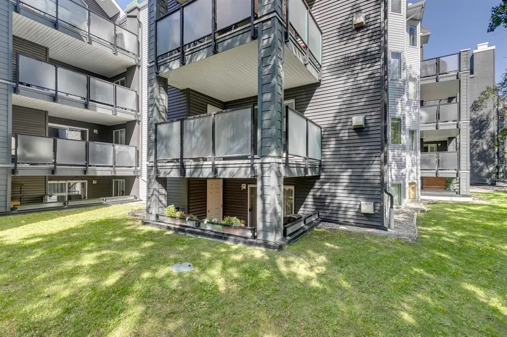 30 Sierra Morena Mews SW, #215