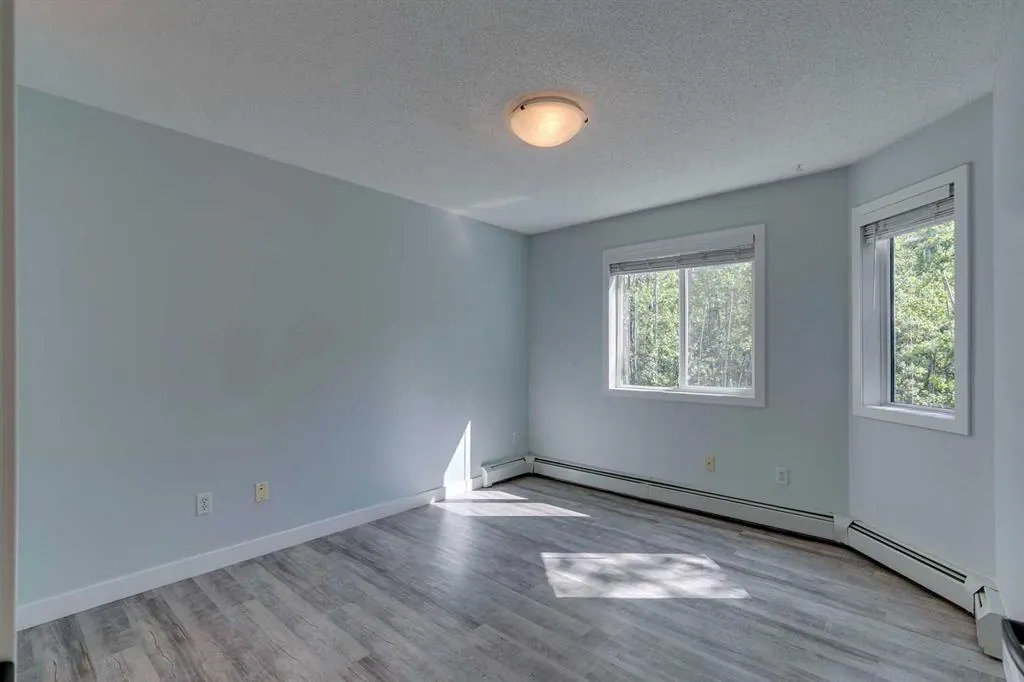 30 Sierra Morena Mews SW, #215