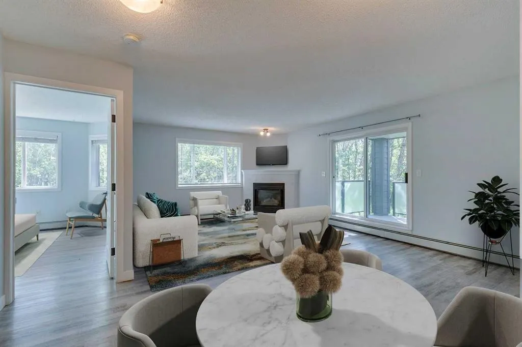 30 Sierra Morena Mews SW, #215