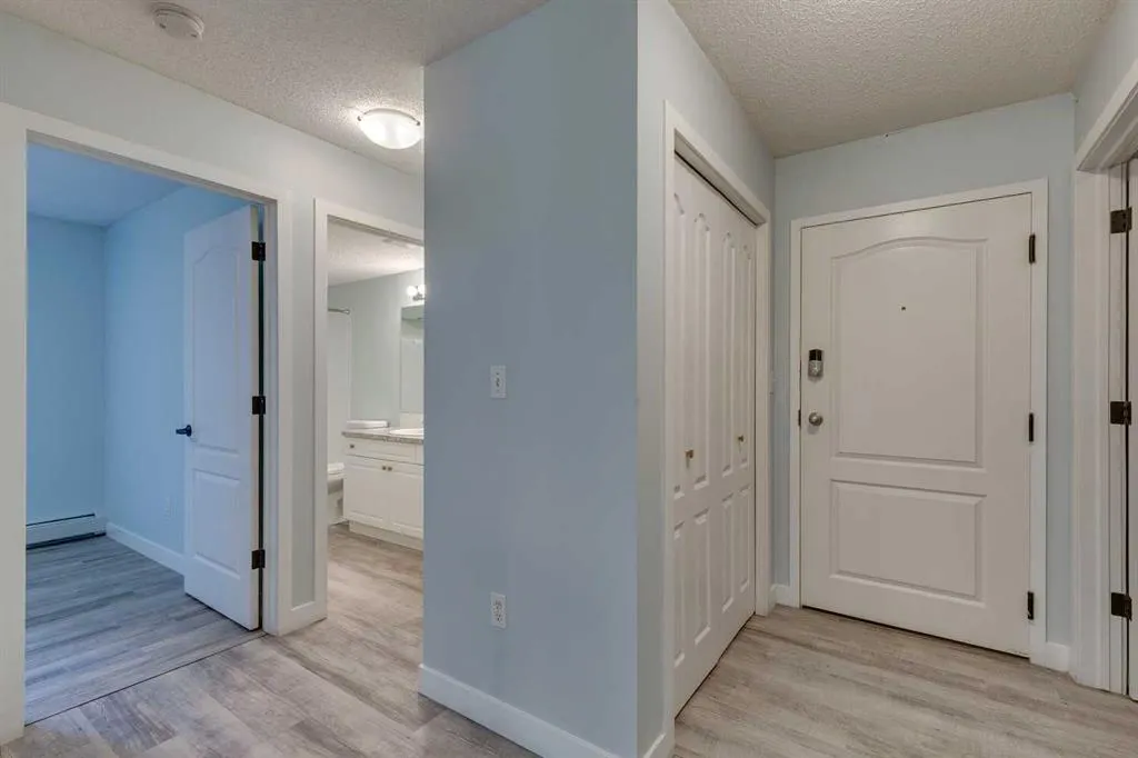 30 Sierra Morena Mews SW, #215