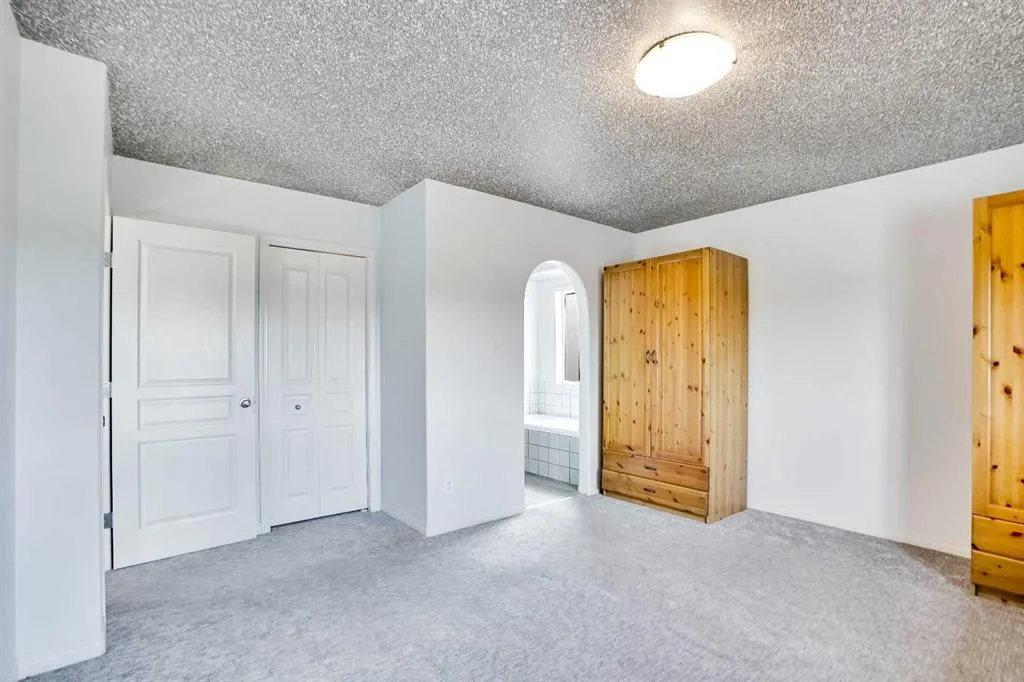 210 Crimson Lane