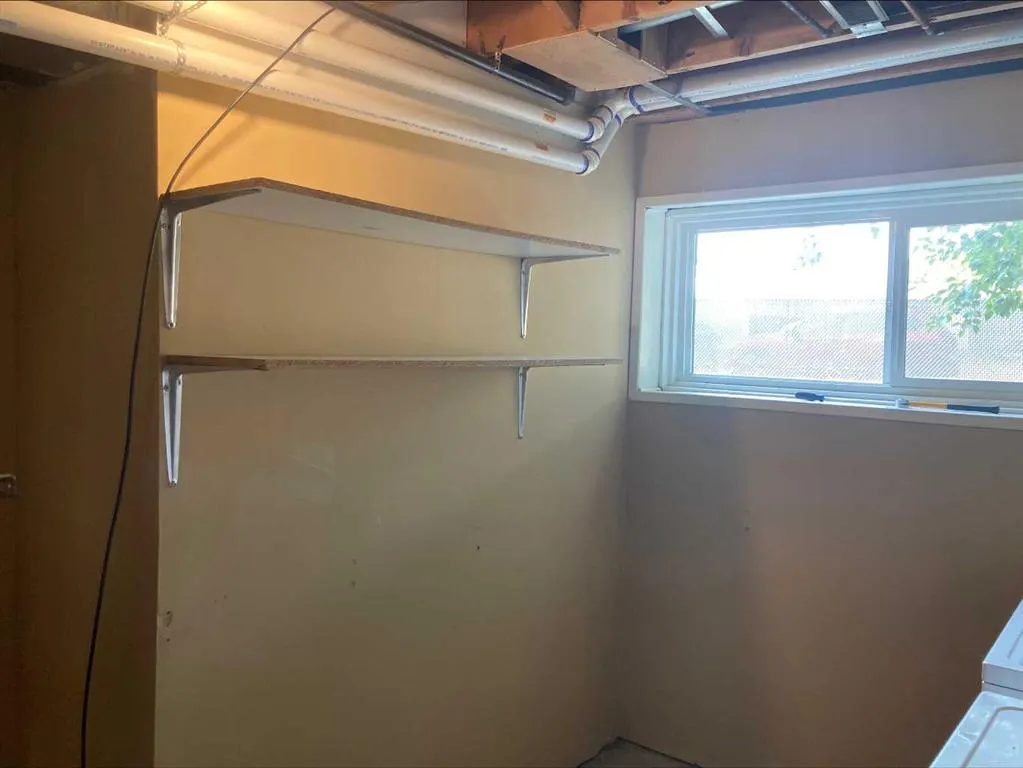 16 Rossland Bay SE