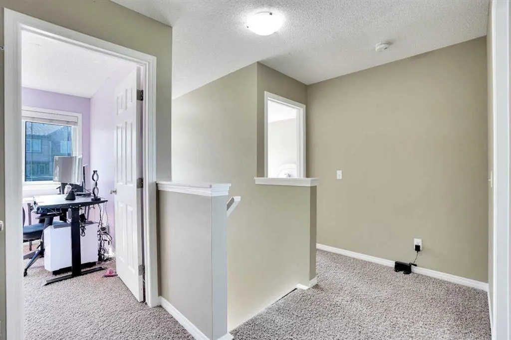 174 Windstone Avenue SW