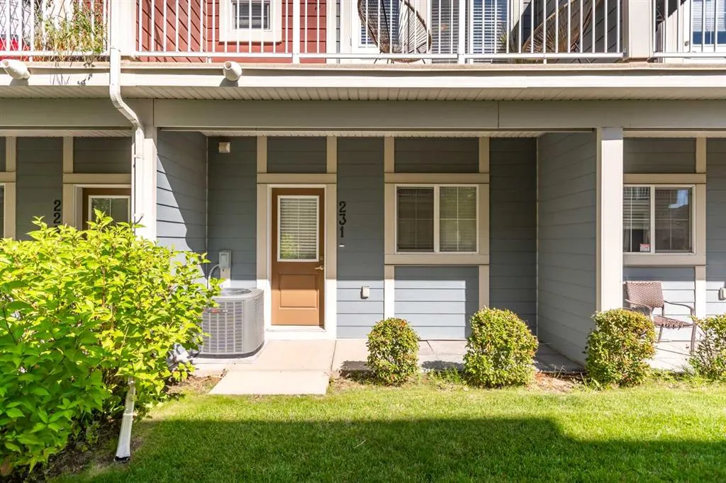231 Marquis Lane SE