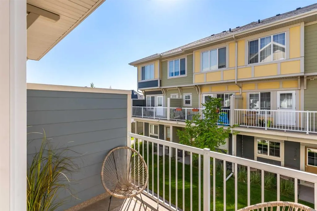 231 Marquis Lane SE