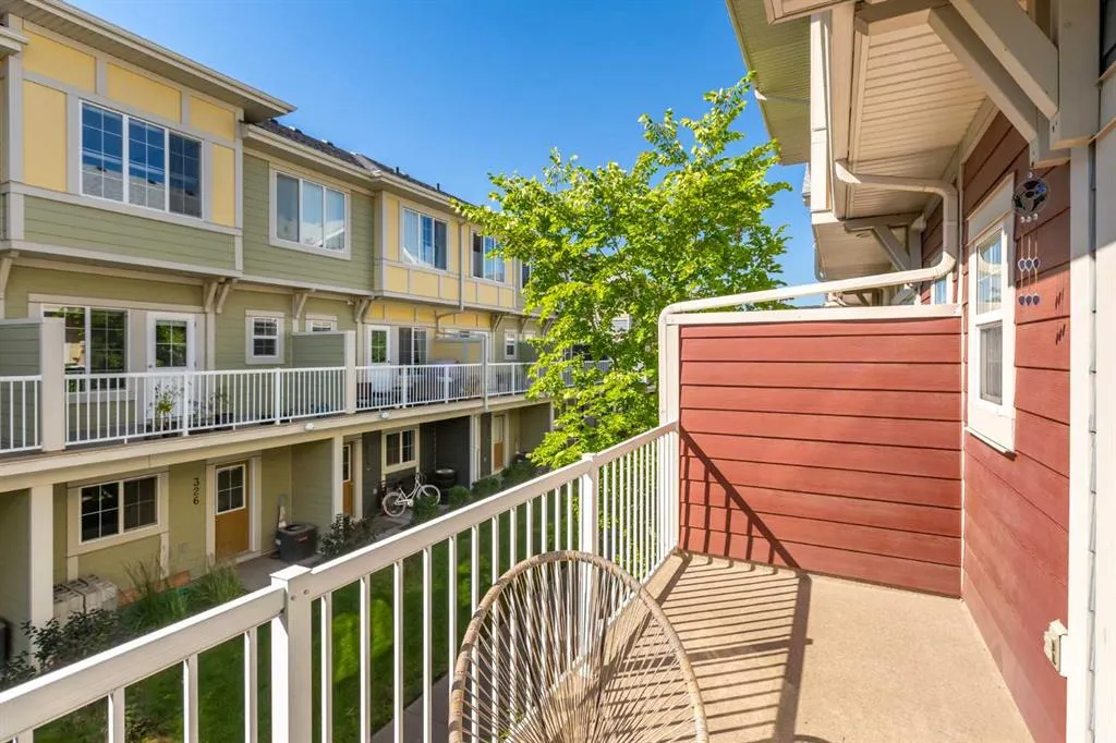 231 Marquis Lane SE