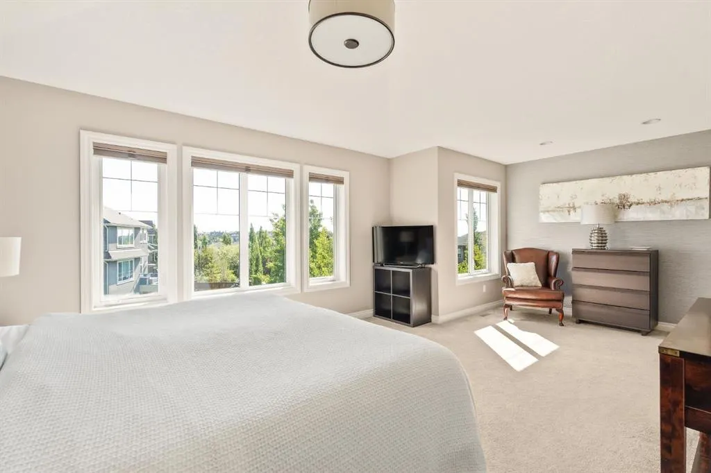 168 Aspen Summit Drive SW