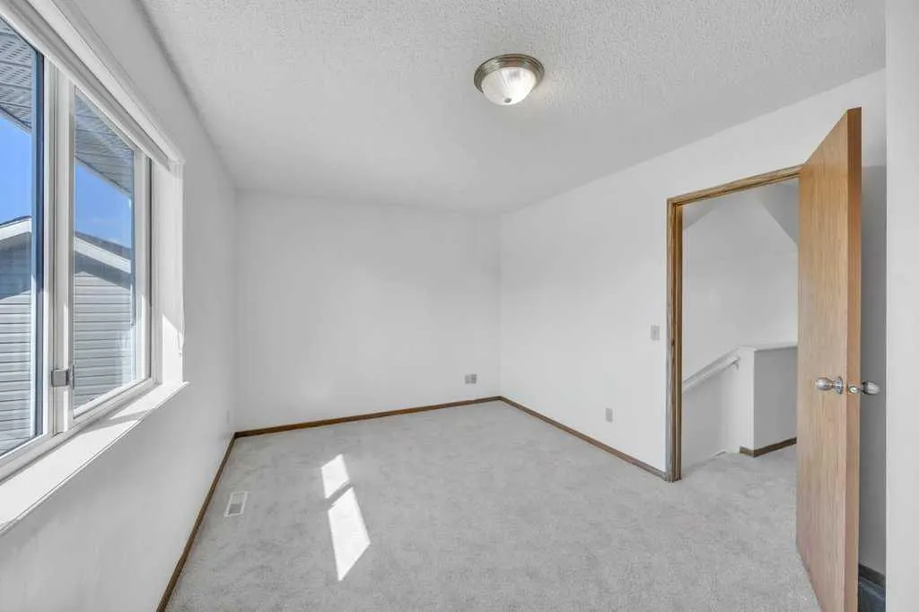 67 Martinwood Road NE