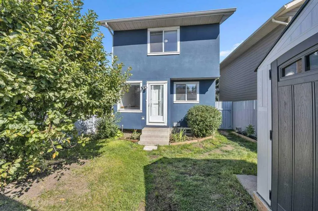 67 Martinwood Road NE