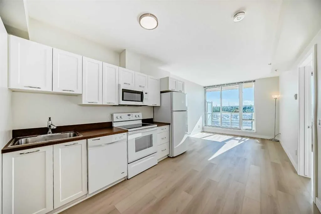 3820 Brentwood Road NW, #207