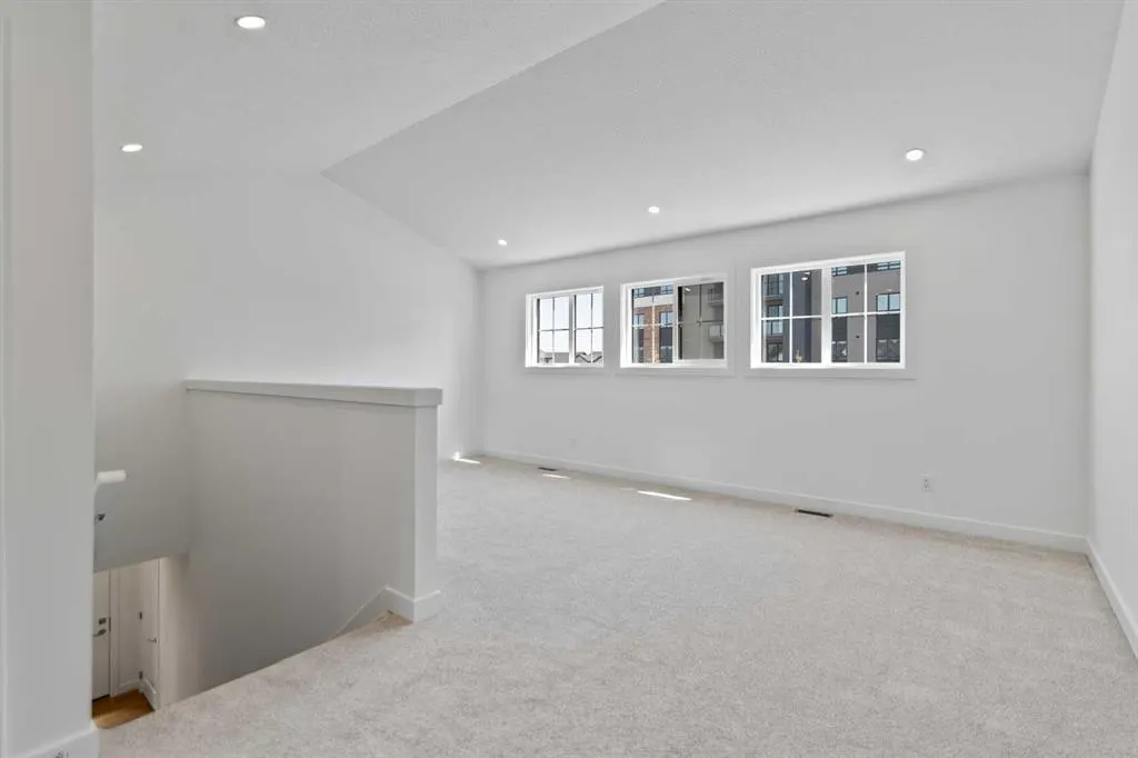 201 Cooperswood Green SW, #1102