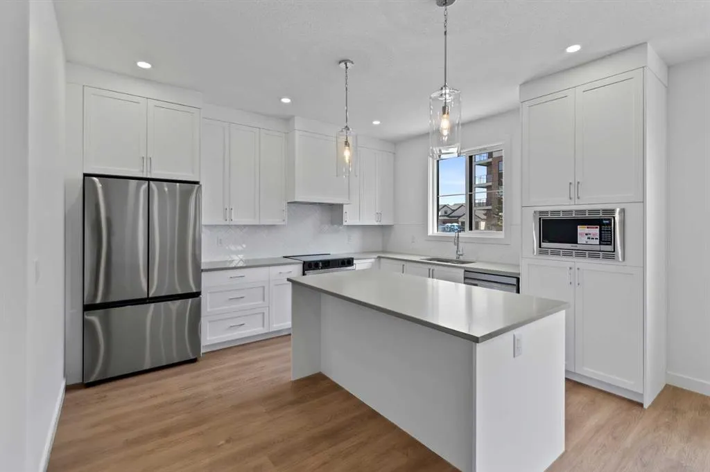 201 Cooperswood Green SW, #1102