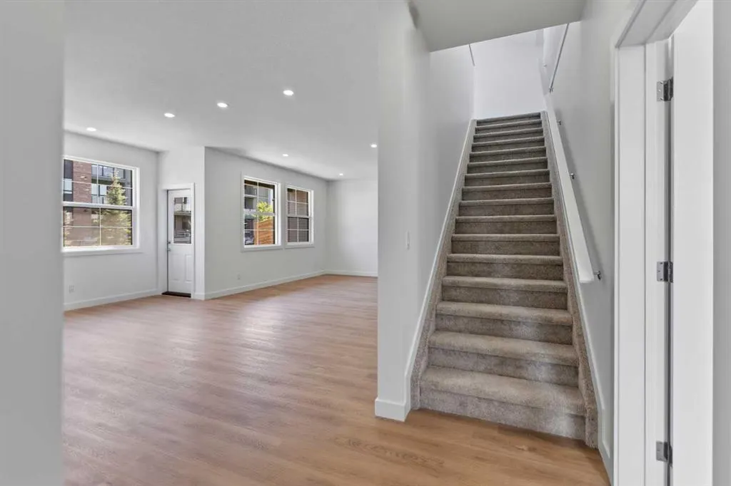 201 Cooperswood Green SW, #1102