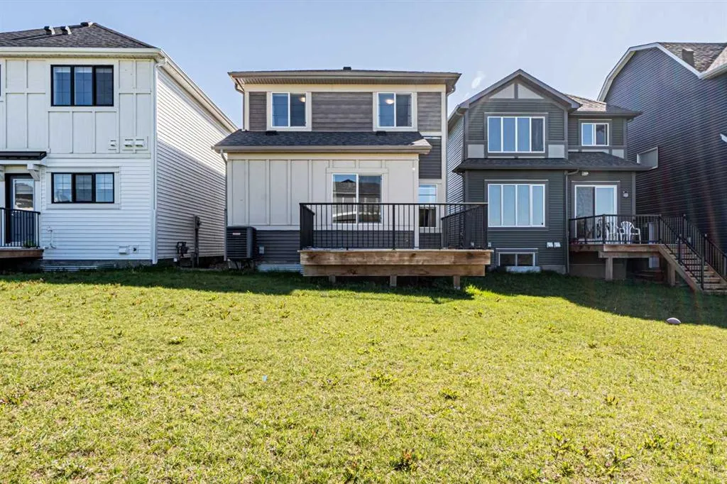 11 Homestead Close NE