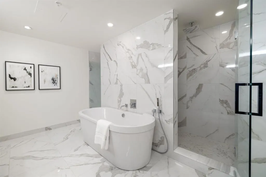 88 Waterfront Mews SW, #101