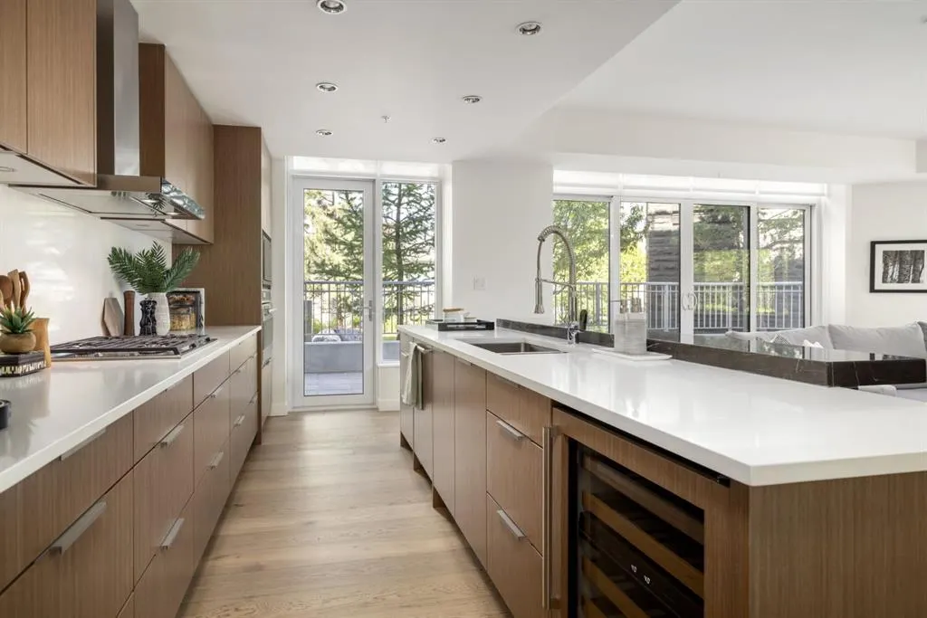 88 Waterfront Mews SW, #101