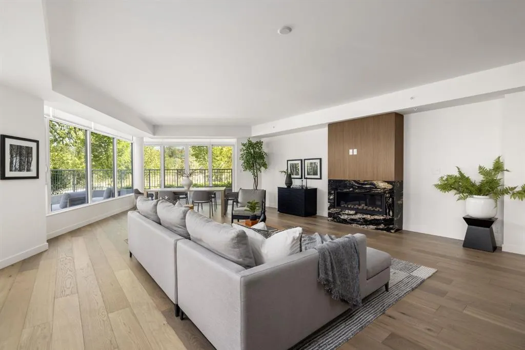 88 Waterfront Mews SW, #101