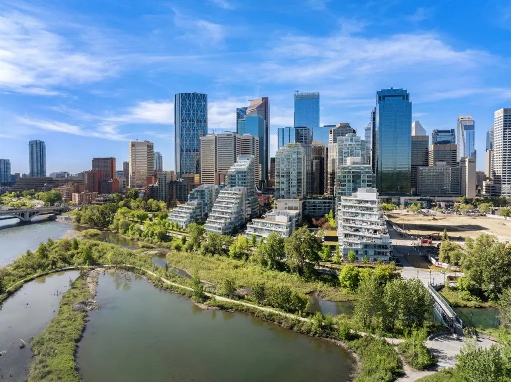 88 Waterfront Mews SW, #101