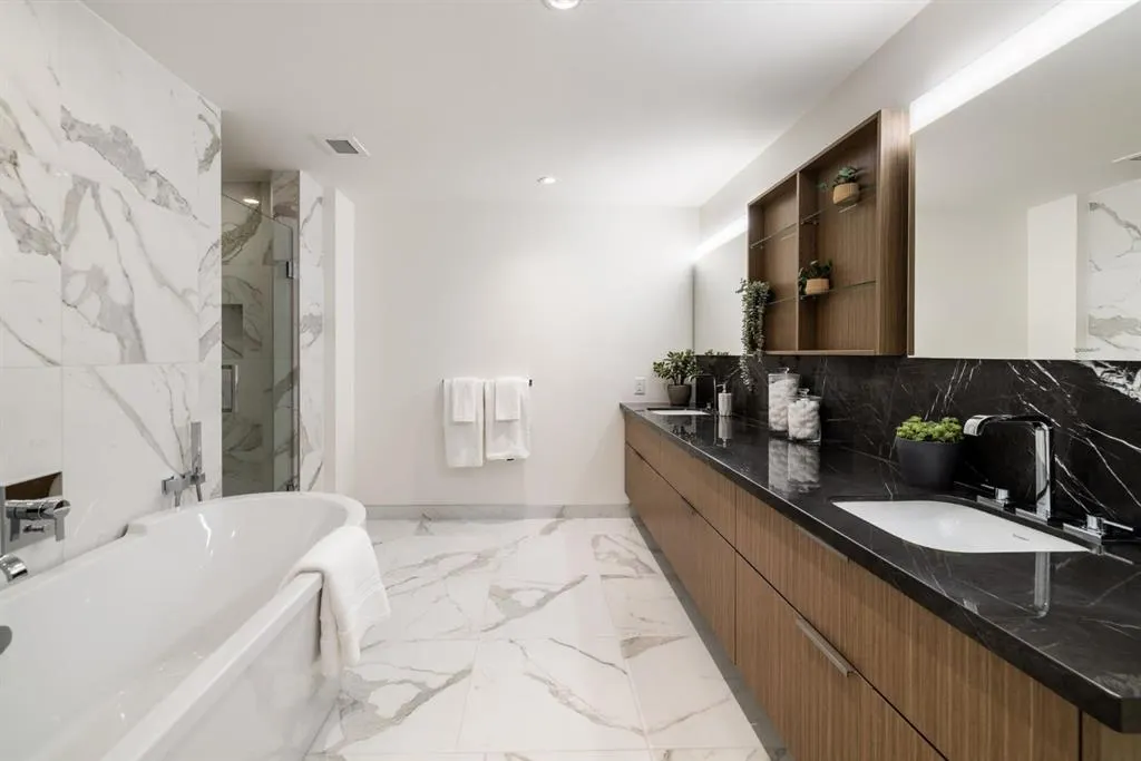 88 Waterfront Mews SW, #101