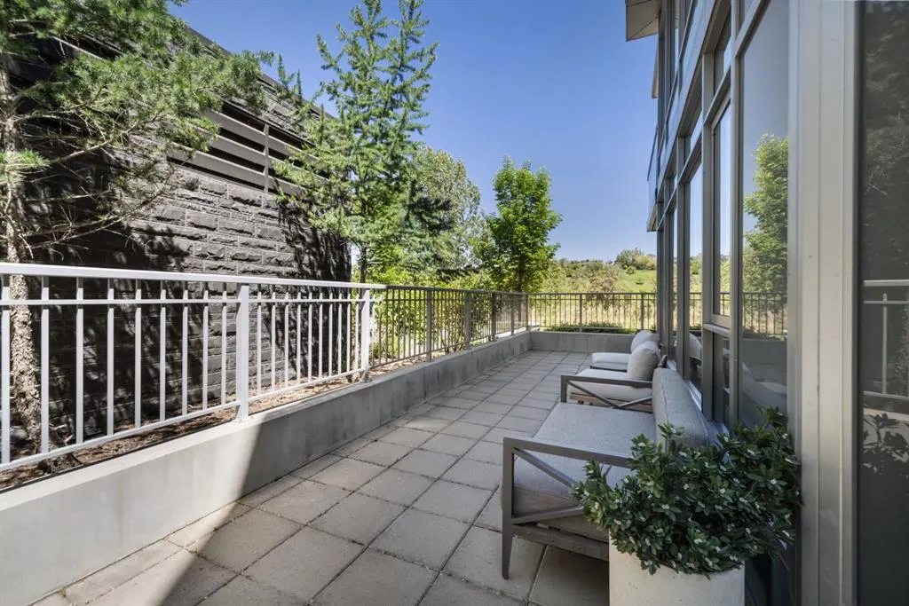 88 Waterfront Mews SW, #101