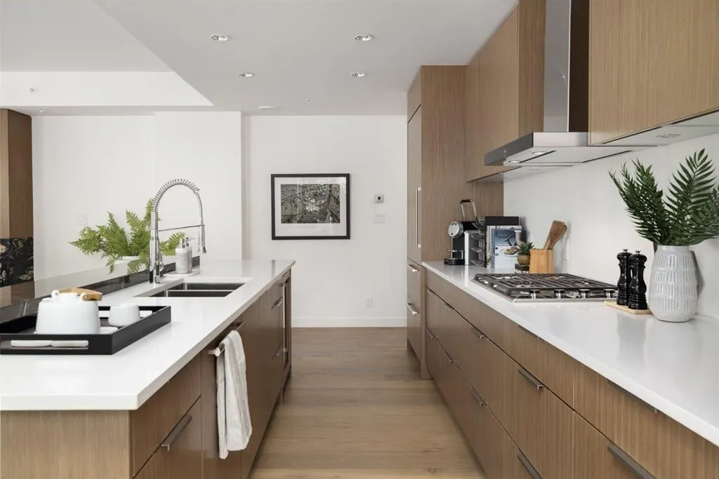 88 Waterfront Mews SW, #101