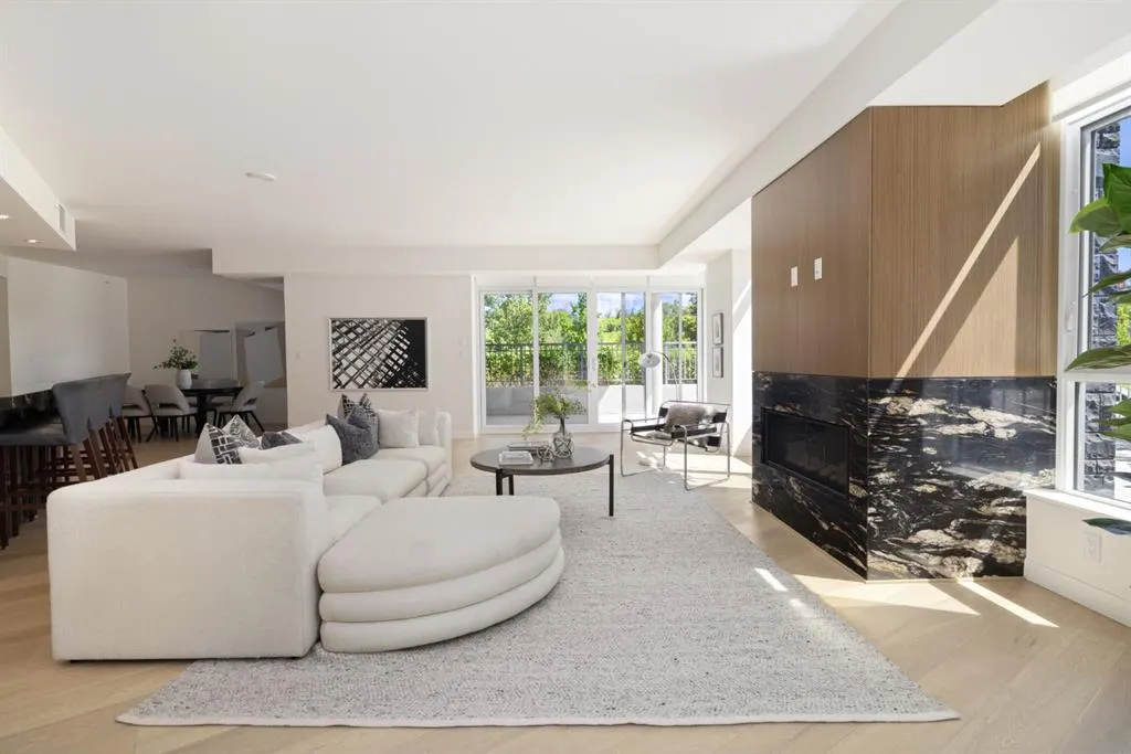 88 Waterfront Mews SW, #102