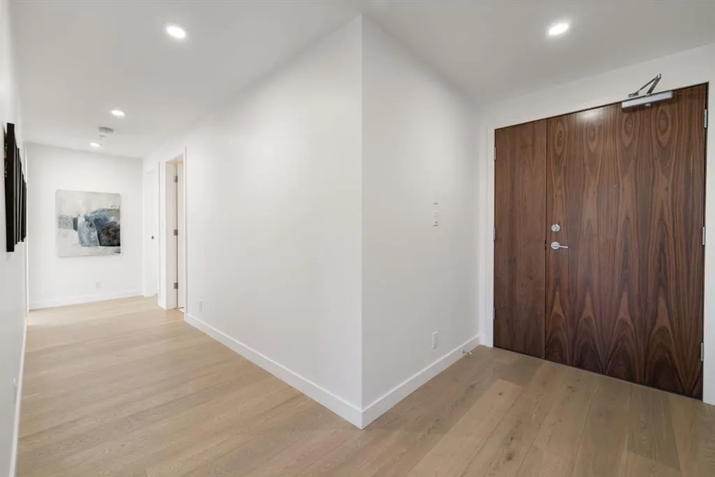 88 Waterfront Mews SW, #102