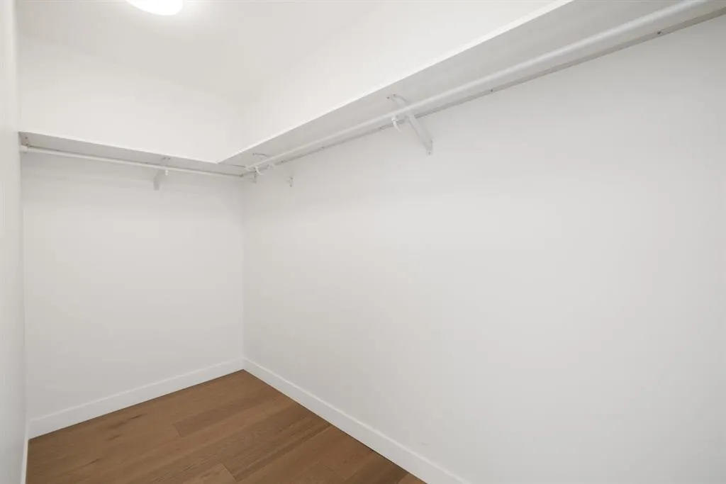 88 Waterfront Mews SW, #102