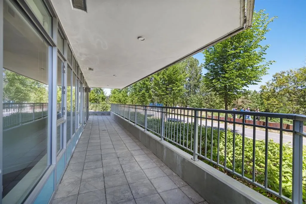 88 Waterfront Mews SW, #102