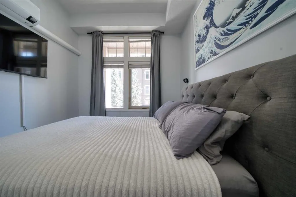10 Mahogany Mews SE, #116