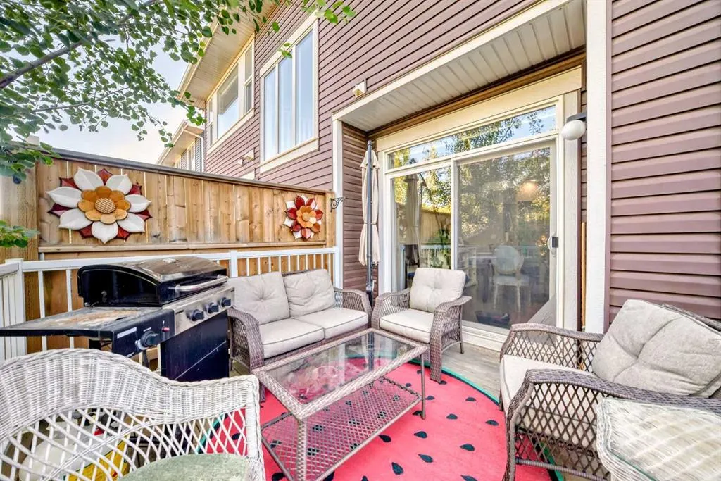 582 River Heights Crescent