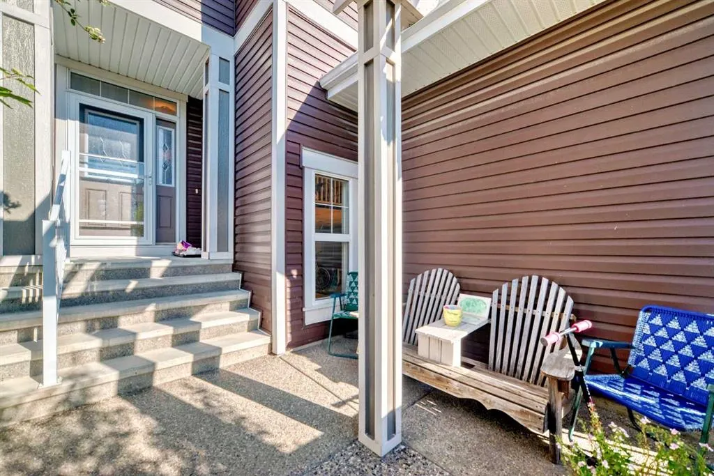 582 River Heights Crescent