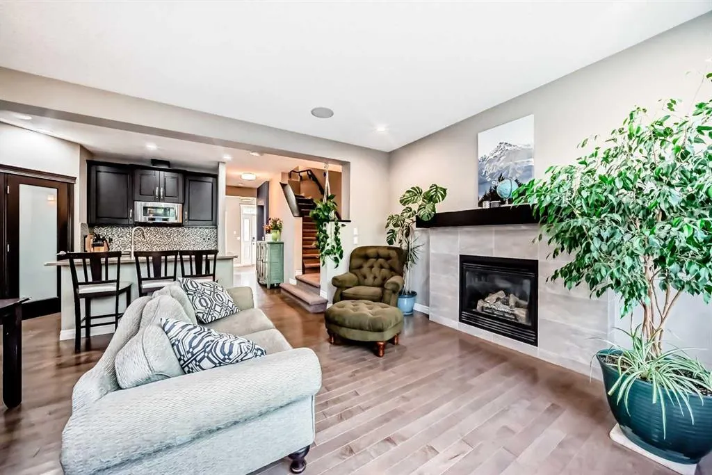 582 River Heights Crescent
