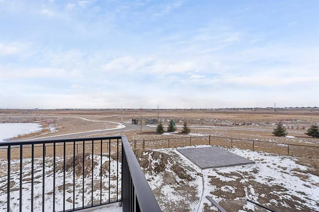 43 Homestead Close NE