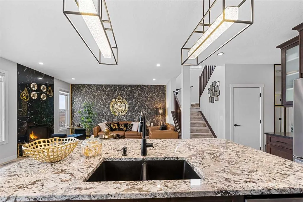 43 Homestead Close NE