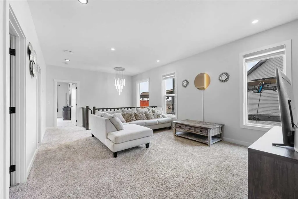43 Homestead Close NE