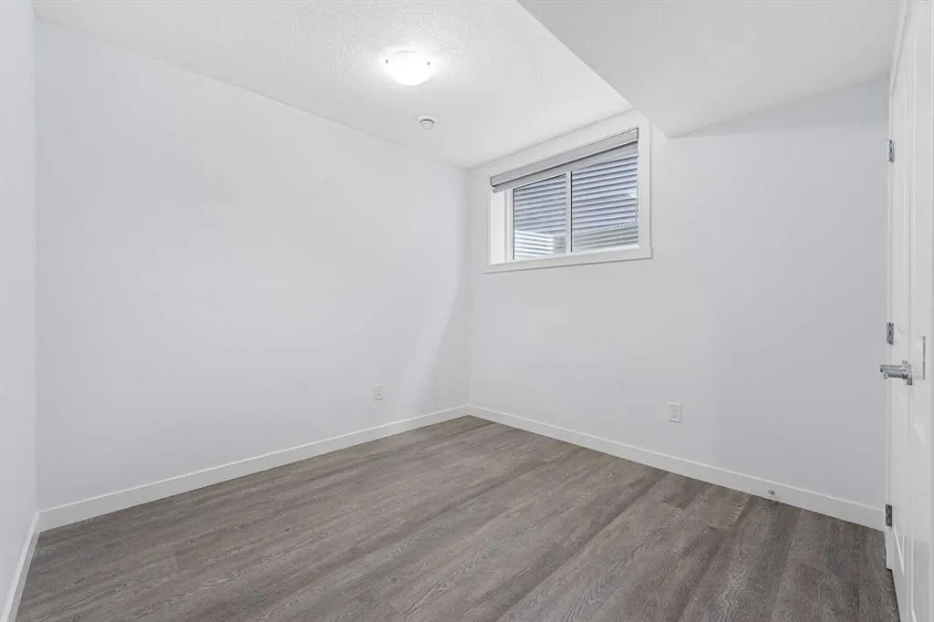 43 Homestead Close NE