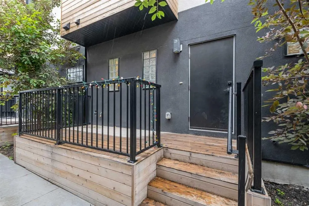 1523 20 Avenue NW, #2