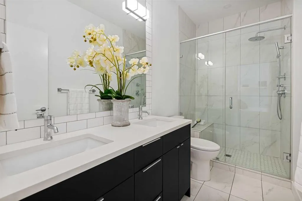 1523 20 Avenue NW, #2