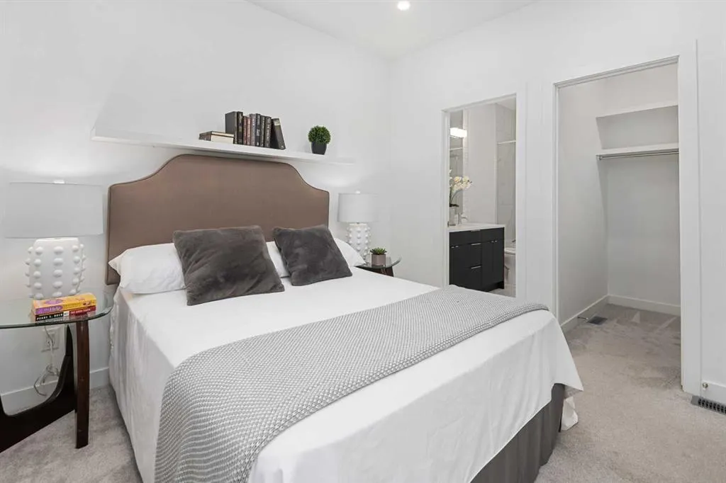1523 20 Avenue NW, #2
