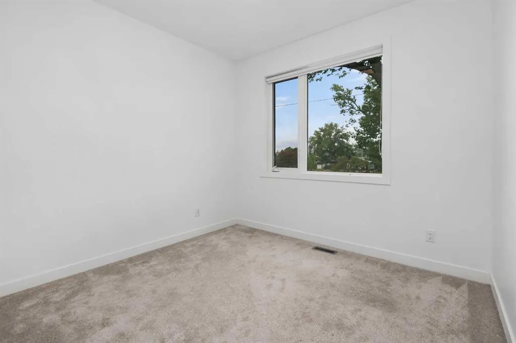 1523 20 Avenue NW, #2