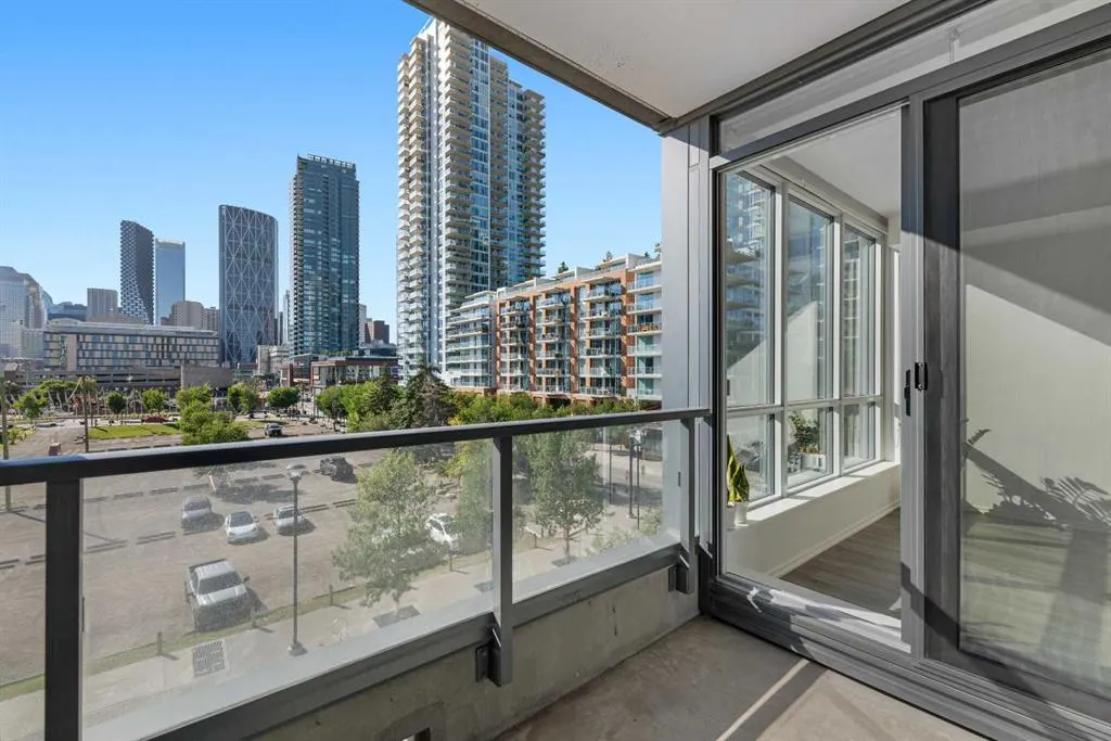 615 6 Avenue SE, #320