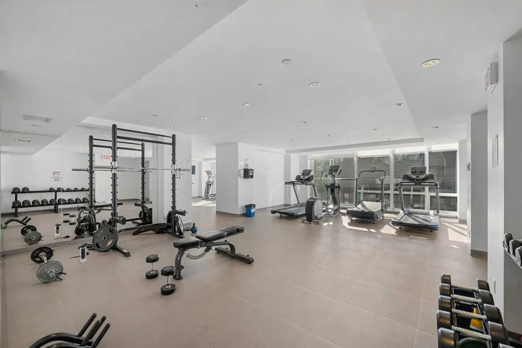 615 6 Avenue SE, #320