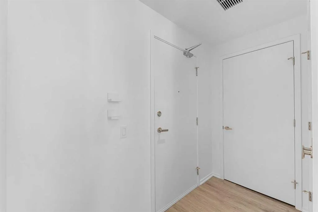 615 6 Avenue SE, #320