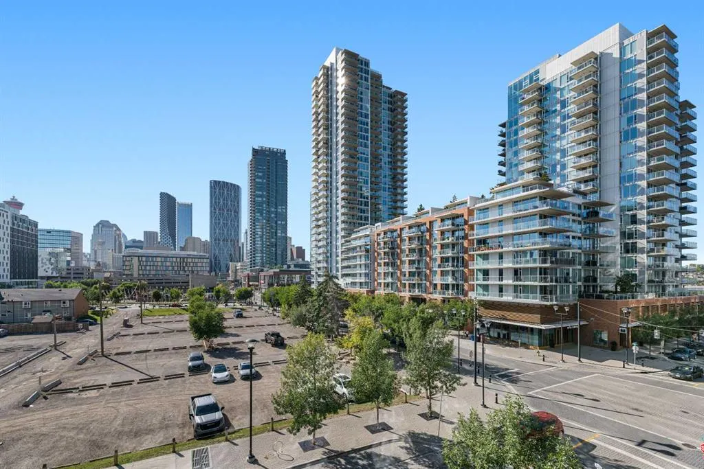 615 6 Avenue SE, #320