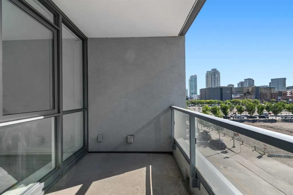 615 6 Avenue SE, #320
